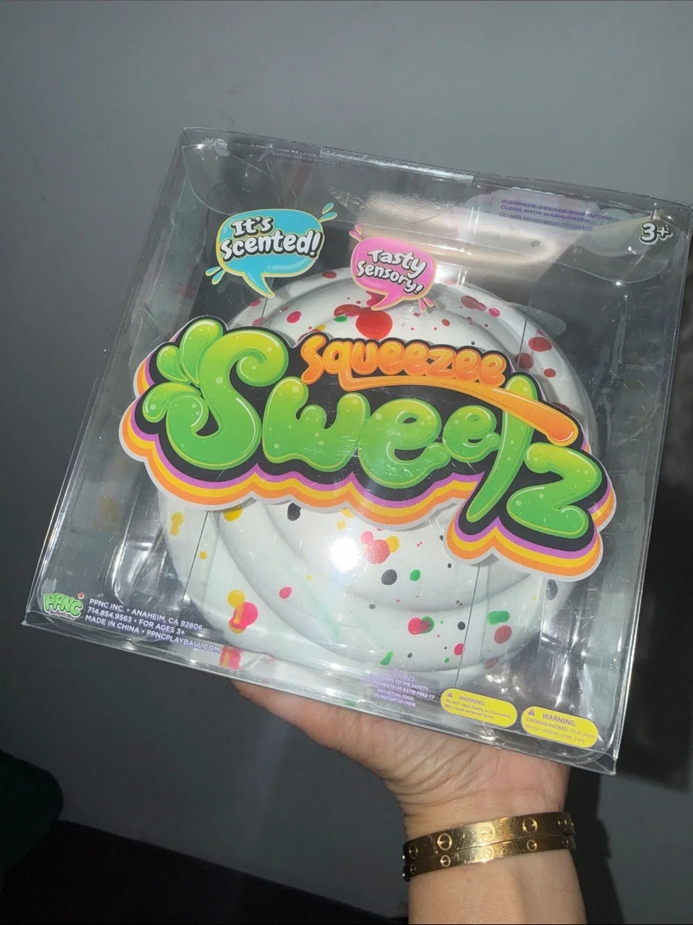 Squeezee Sweetz- Scented Green Cupcake Squishy- NEW!